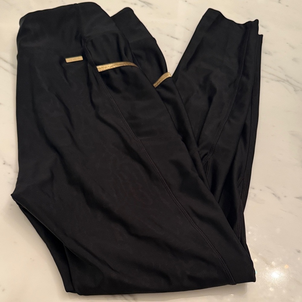 Alala aphrodite Leggings size medium